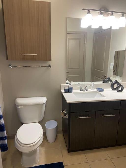 Downtown Luxury Apartment With Free Parking Space Oklahoma City Kültér fotó