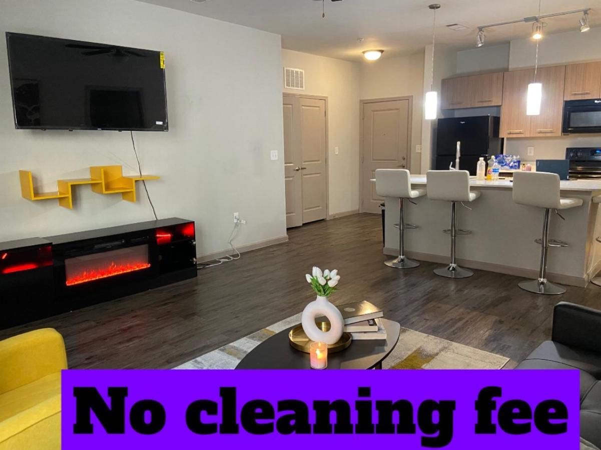 Downtown Luxury Apartment With Free Parking Space Oklahoma City Kültér fotó